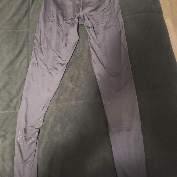 2xu leggings - Picture 3 of 3